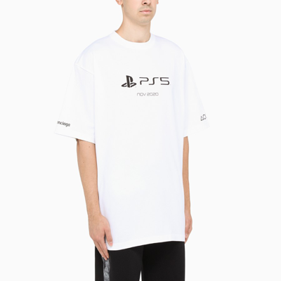Shop Balenciaga White T-shirt With Contrasting Print