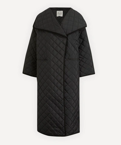 Totême Signature Oversized Quilted Recycled Shell Coat In Black