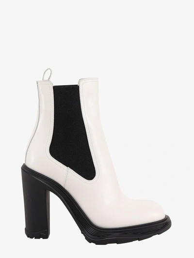 Alexander Mcqueen Treadonly White Leather Boots In White