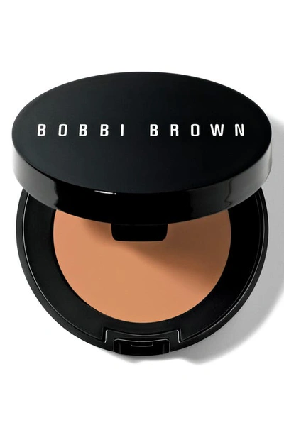 Shop Bobbi Brown Brightening Underye Corrector In Light To Medium Peach-b