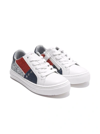 Shop Tommy Hilfiger Junior Low-top Glitter Sneakers In White