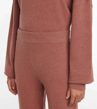 Shop Extreme Cashmere N°151 Legs Cashmere-blend Sweatpants In Terra