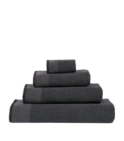 Shop Uchino Zen Bath Towel (70cm X 140cm) In Grey