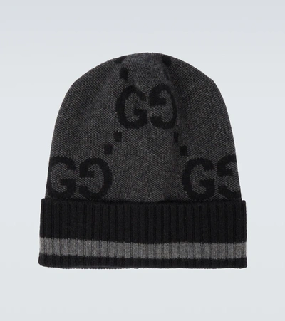 Shop Gucci Gg Knitted Cashmere Hat In Flanner/black