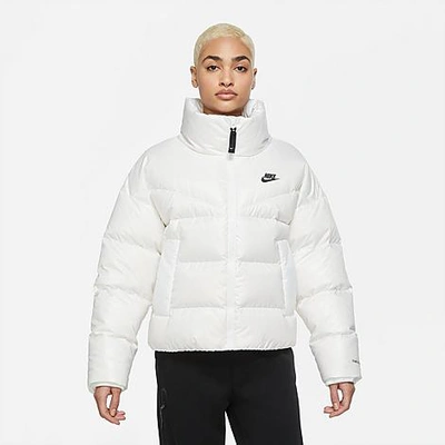 Shop Nike Women's Sportswear City Series Therma-fit Jacket In White/black
