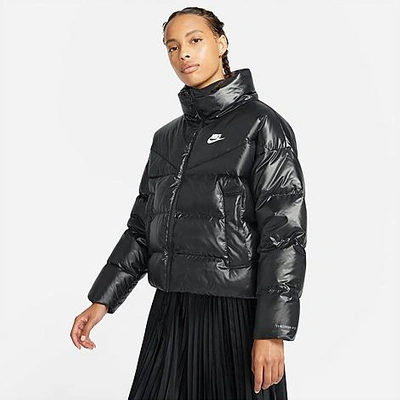Shop Nike Women's Sportswear City Series Therma-fit Jacket In Black/white