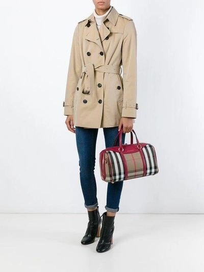 Shop Burberry The Medium Banner In Leather And House Check - Pink