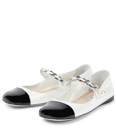 Miu Miu Ballerines En Cuir Vernis In Bianco+nero