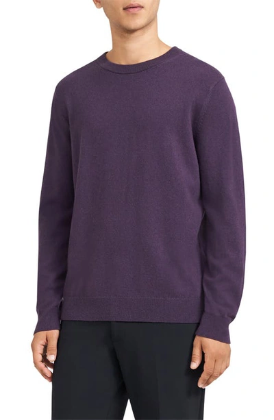 Shop Theory Hilles Cashmere Crewneck Sweater In Farrow