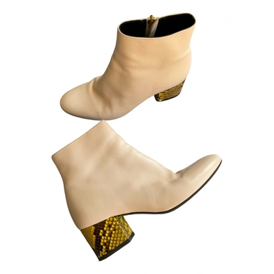 Pre-owned Coliac Leather Ankle Boots In White