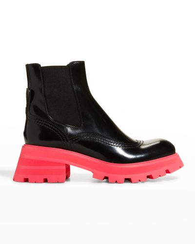 Shop Alexander Mcqueen Wander Contrast-sole Chelsea Boots In Black Coral