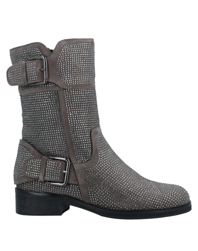 Shop Alma En Pena . Woman Ankle Boots Grey Size 7 Soft Leather