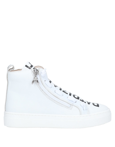 Shop Patrizia Pepe Sneakers In White
