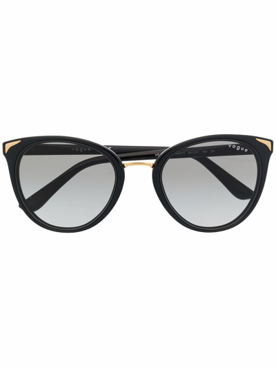 Vogue Eyewear Cat Eye Frame Sunglasses In Schwarz