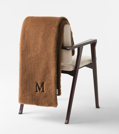Shop Max Mara Monogrammed Teddy Blanket In Cammello