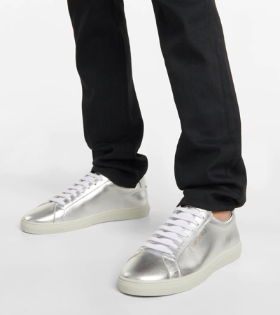 Shop Saint Laurent Andy Metallic Leather Sneakers In Argento/blanc Optiqu