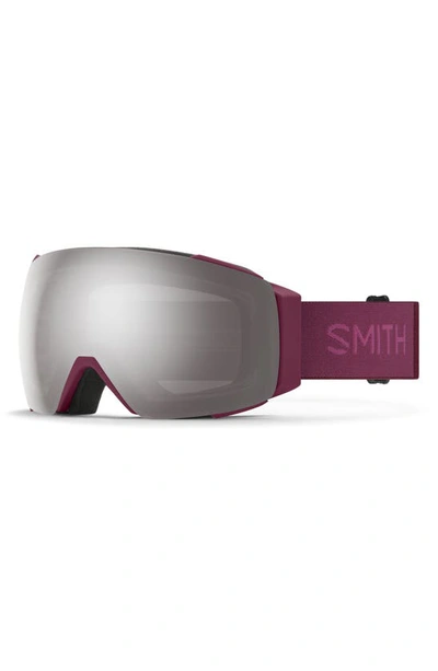 Shop Smith I/o Mag™ Snow Goggles In Merlot Sun Platinum Mirror