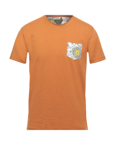 Shop Hermitage T-shirts In Camel