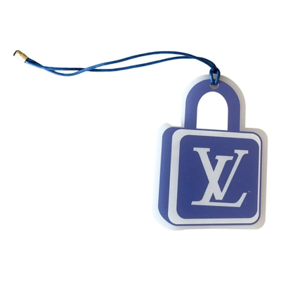 Bag charm Louis Vuitton Blue in Other - 25245979