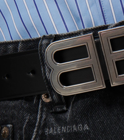 Shop Balenciaga Bb Leather Belt In Black