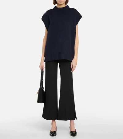 Ferragamo Vara Patent Leather Ballet Flats In Nero