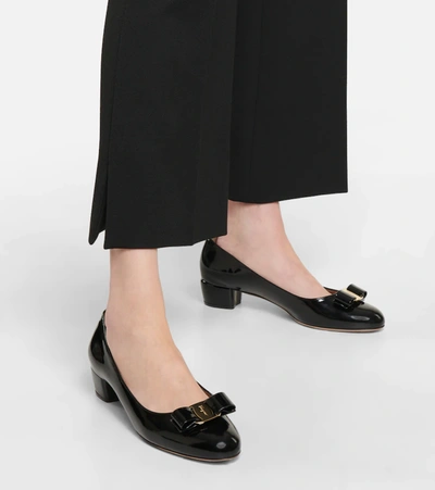 Shop Ferragamo Vara Patent Leather Ballet Flats In Nero