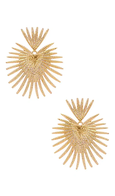 Shop Shashi Throne Earring In 金色