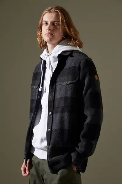 Shop Fjall Raven Canada Shirt In Black