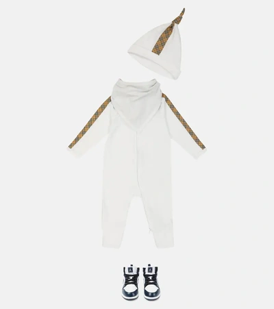 Burberry Baby Onesie, Bib And Hat Set In White