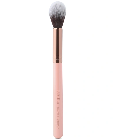 Luxie 522 Rose Gold Tapered Highlighter Brush In Rose Gold