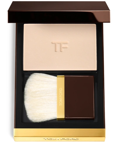 Shop Tom Ford Translucent Finishing Powder In Ivory Fawn