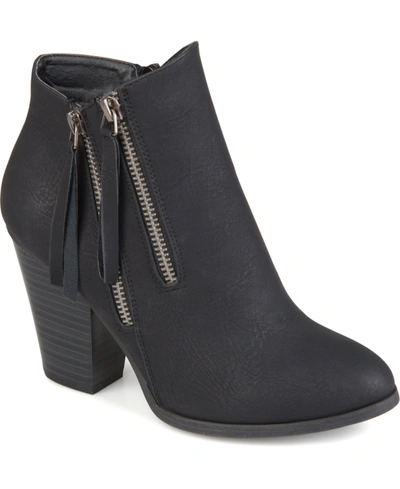 Journee Collection Collection Women's Wide Width Vally Bootie In Black