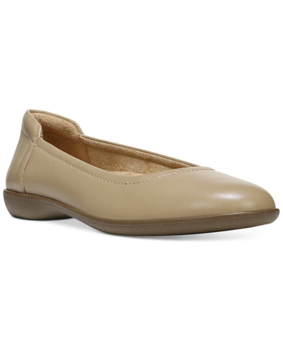 Naturalizer Flexy Womens Round Toe Ballet Flats In Nude Leather
