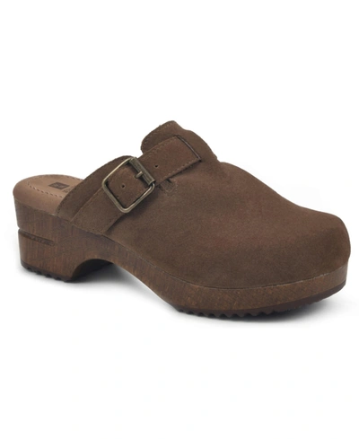 Shop White Mountain Women's Behold Clogs Women's Shoes In Chestnut/suede