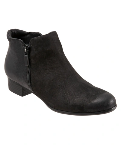 Shop Trotters Women's Major Boot Women's Shoes In Black Natural