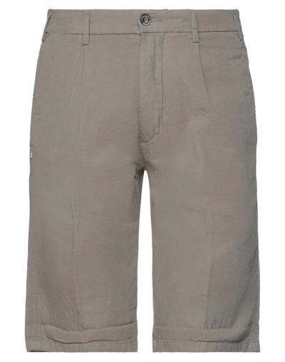 Shop 40weft Man Shorts & Bermuda Shorts Dove Grey Size 26 Cotton, Linen