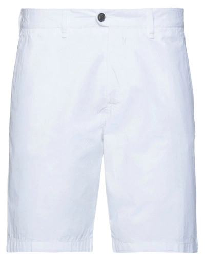 Shop Perfection Man Shorts & Bermuda Shorts White Size 28 Cotton