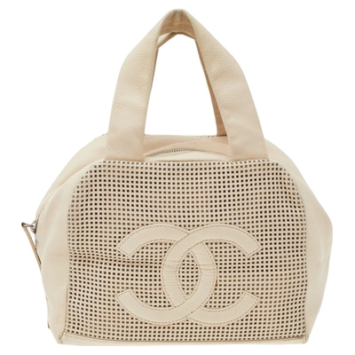 Pre-owned Chanel Cream Leather Caviar Perforated Small Cc Bowling Bag
