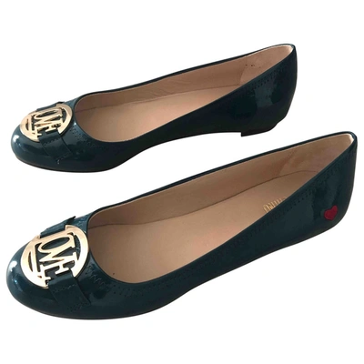 Pre-owned Moschino Love Patent Leather Ballet Flats In Green