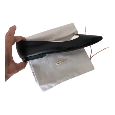 Pre-owned Emilio Pucci Leather Ballet Flats In Black