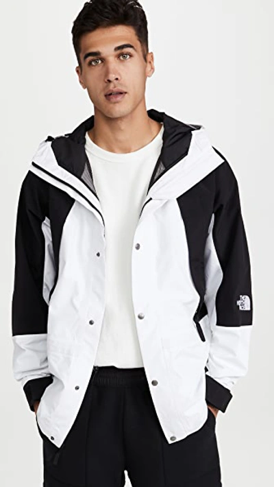 The North Face  Retro Mountain Light Futurelight Jacket In