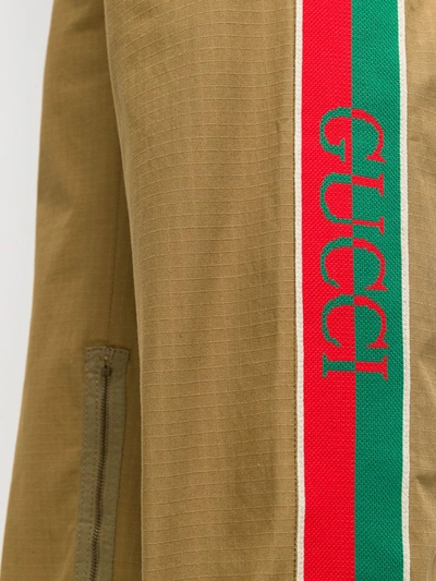 Shop Gucci Pantaloni Con Web In Beige