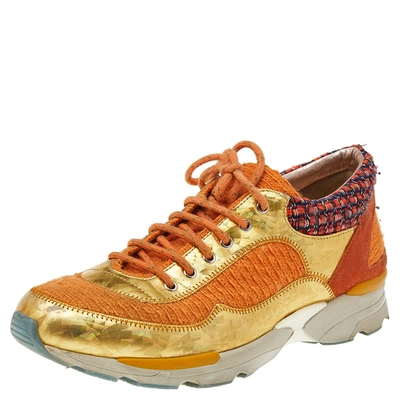 Pre-owned Chanel Orange/gold Tweed And Suede Cc Low Top Sneakers