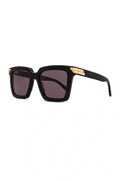 Shop Bottega Veneta Original 05 Oversize Sunglasses In Shiny Black
