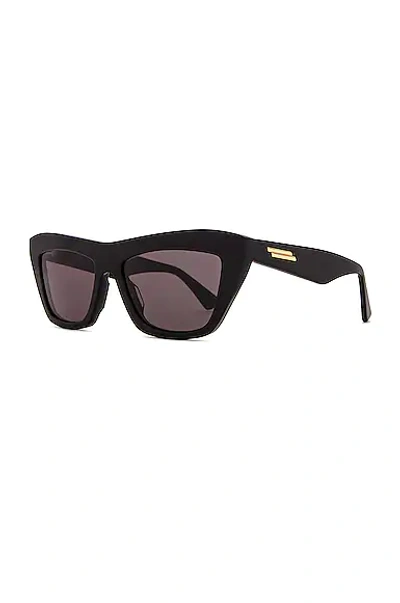 Shop Bottega Veneta Acetate Sunglasses In Shiny Black