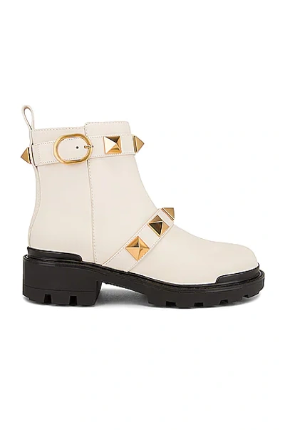 Shop Valentino Roman Stud Short Boots In Light Ivory