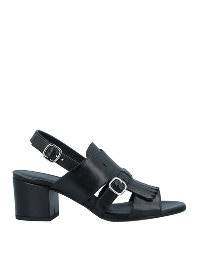 Doucal's Sandals In Black