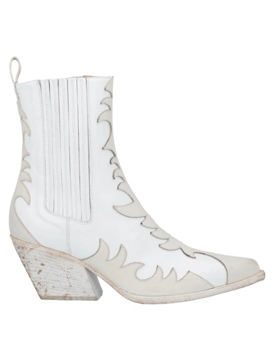 Elena Iachi Ankle Boots In White