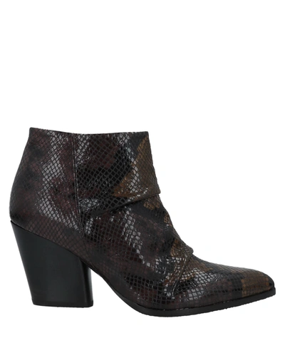 Carmens Ankle Boots In Cocoa