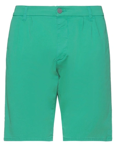 2 Men Man Shorts & Bermuda Shorts Green Size 33 Cotton, Elastane In Green